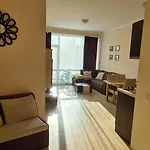 Apartamento Sunny Plaza Cozy With Terrace *