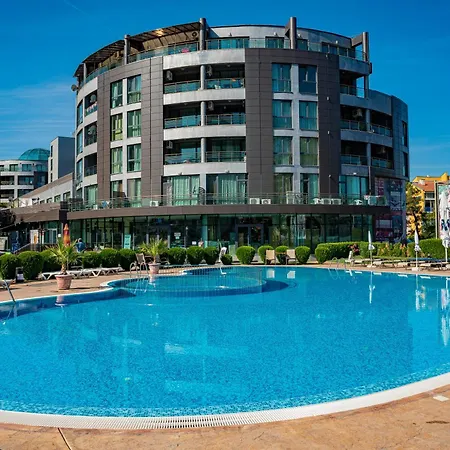 Apartmán Sunny Plaza Cozy With Terrace *